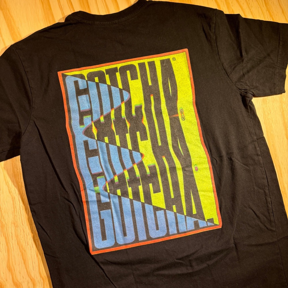 Gotcha x Little Tab Men's Black Graphic T-Shirt Size SM Retro Surf Skate Tee